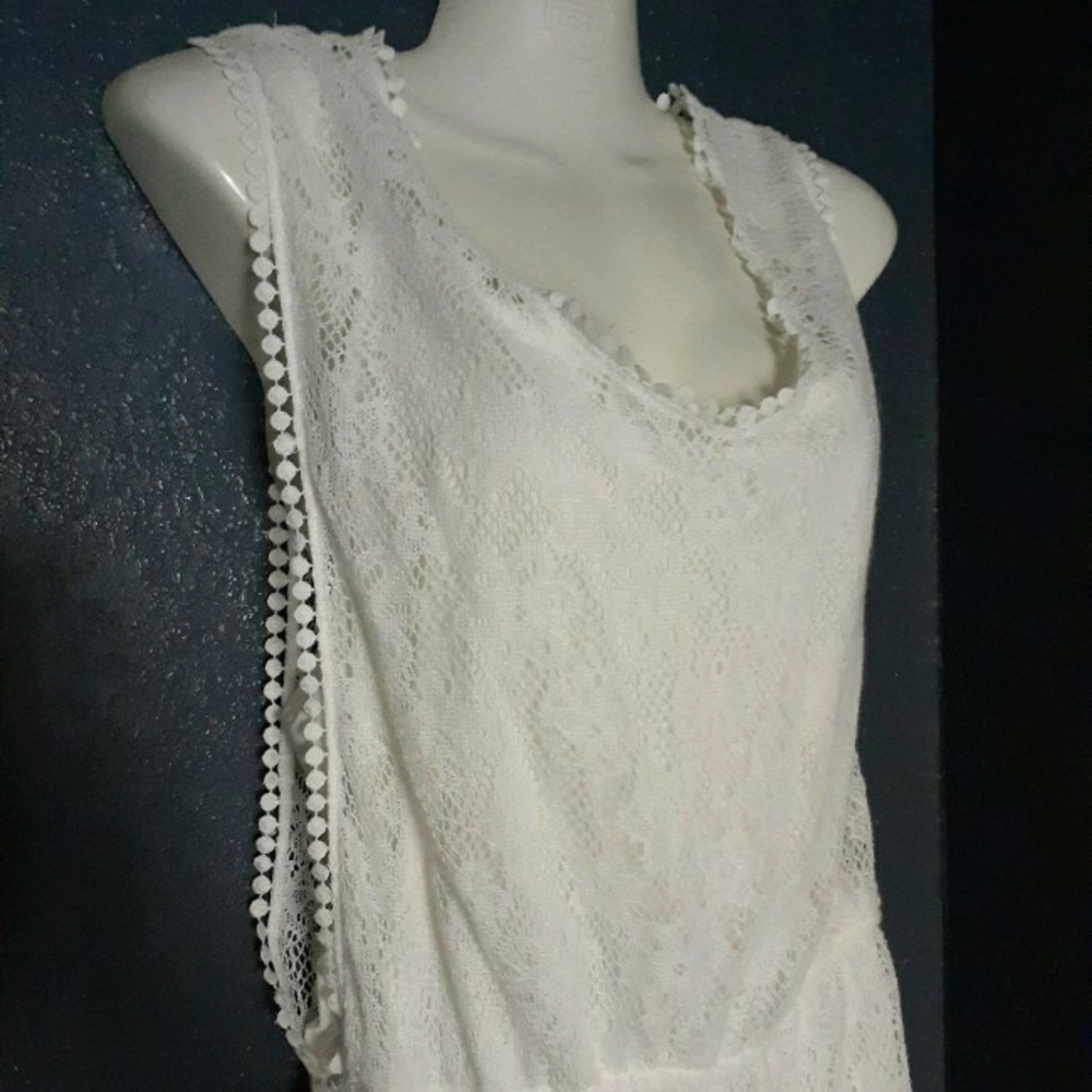 Lemon Kiss White Romper sz Large *NEW WITHOUT TAGS* Lace Jumper Shorts One-Piece